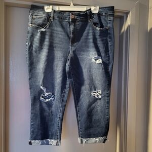 Maurices. Size 20W cropped jean